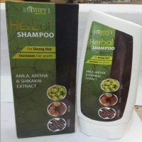 Herbal shampoo